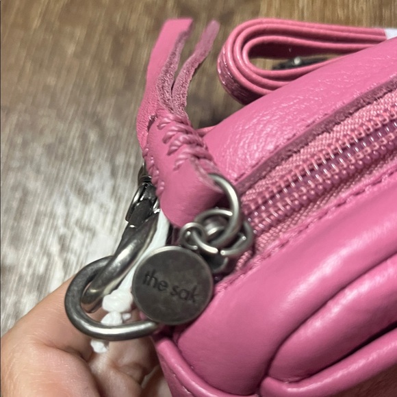 The Sak Mulberry Leather Cora Smartphone Crossbody Belt Bag with Two Straps NWT - Picture 5 of 7